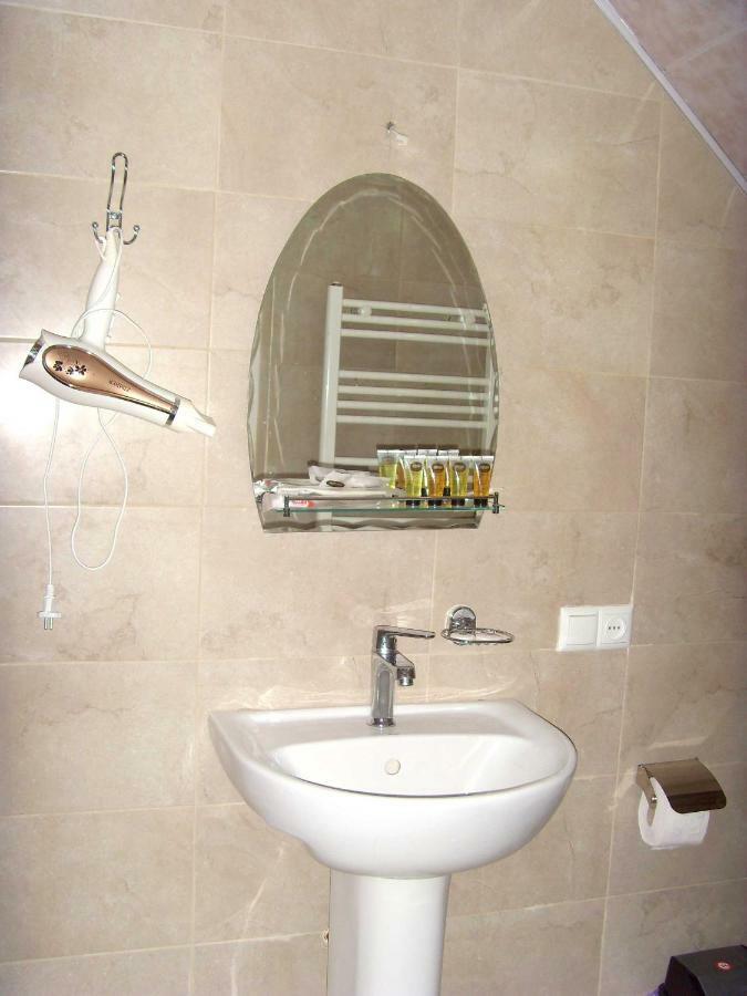 Hotel Nadikvari Tbilisi Ngoại thất bức ảnh